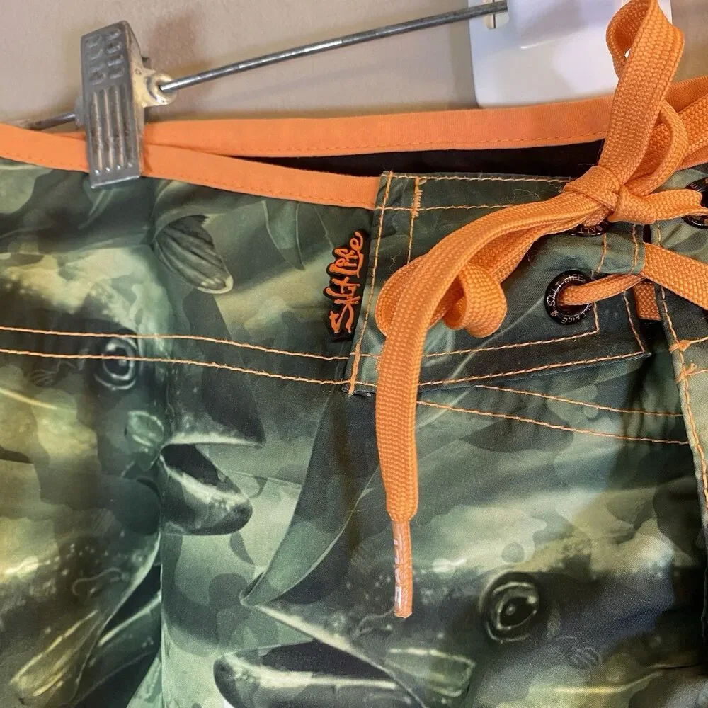 SALT LIFE Men Board Shorts 32 Vapor Stretch SLX-QD Cargo Pocket Fish Print Camo